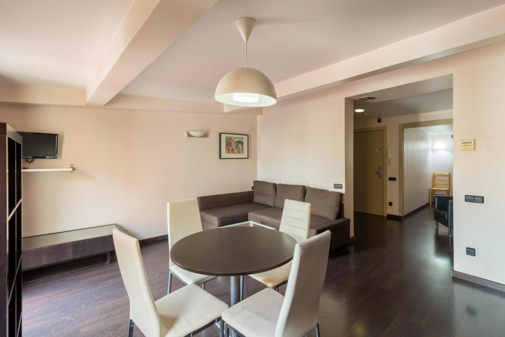 Barnapartments Raval — Photos 2